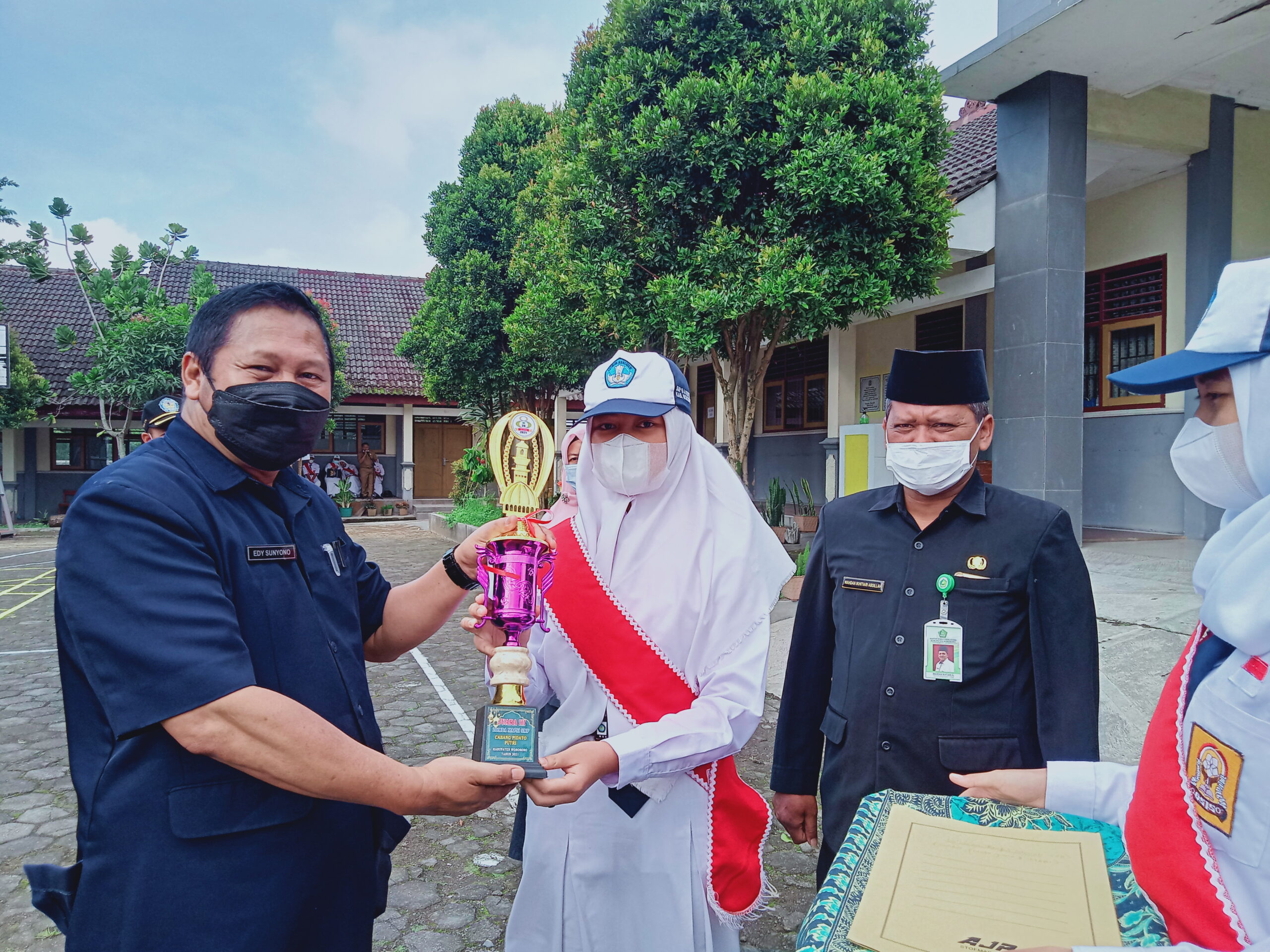 Juara Lomba Juara Lomba